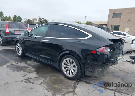 2017 Tesla Model X 100D/75D/90D z USA, uszkodzony, nr VIN 5YJXCBE27HF079059